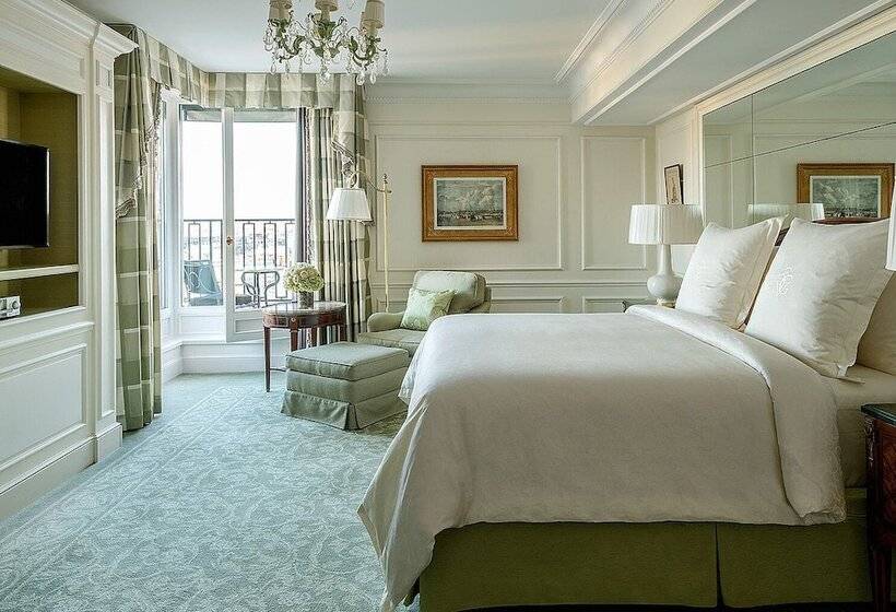 سوئیت پریمیوم, Four Seasons Hotel George V Paris
