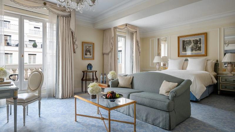 اتاق پرمیوم, Four Seasons Hotel George V Paris