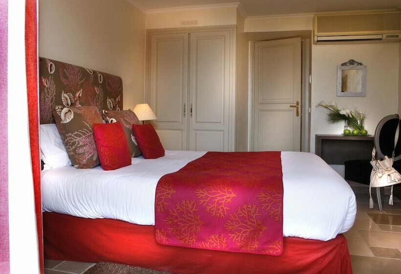スーペリアトリプルルーム, Hôtel La Pérouse Nice Baie Des Anges   Recently Fully Renovated