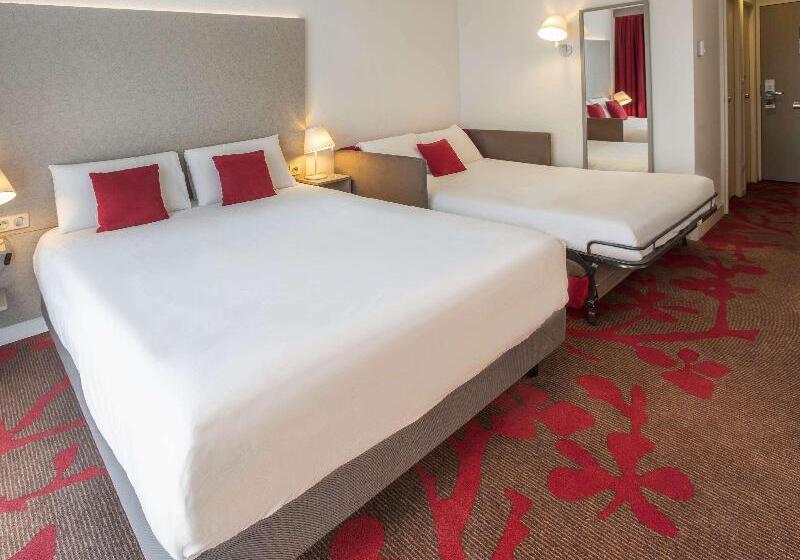 家庭间, Hôtel Mercure Tours Nord