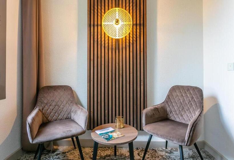 Номер Стандарт Адаптированный для Инвалидов, Relais Amadourien