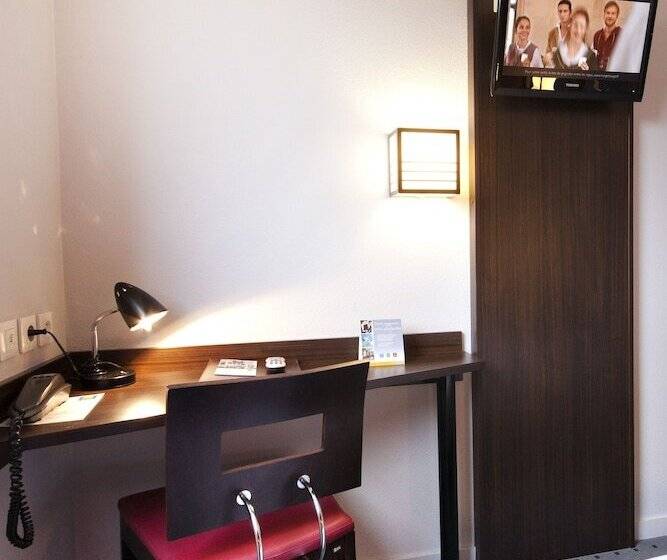 Номер Стандарт Индивидуальный, Comfort Hotel Clermont Saint Jacques