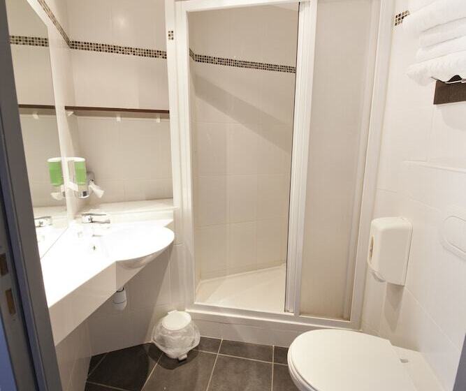 Номер Стандарт, Comfort Hotel Clermont Saint Jacques