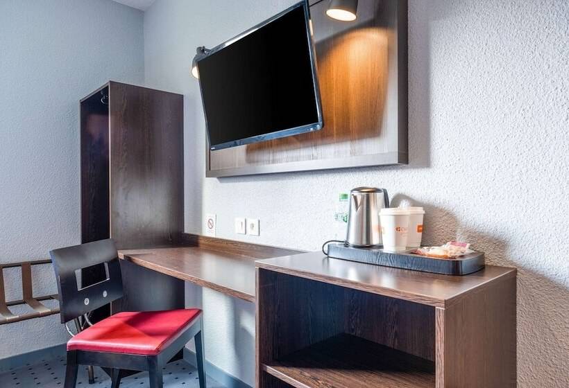 Номер Superior, Comfort Hotel Clermont Saint Jacques