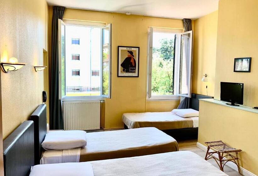 Трехместный Номер Superior, Hôtel Lapérouse Des Cordeliers