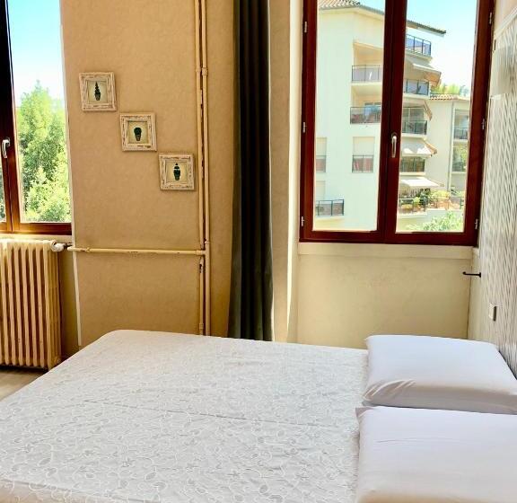 Номер Стандарт, Hôtel Lapérouse Des Cordeliers