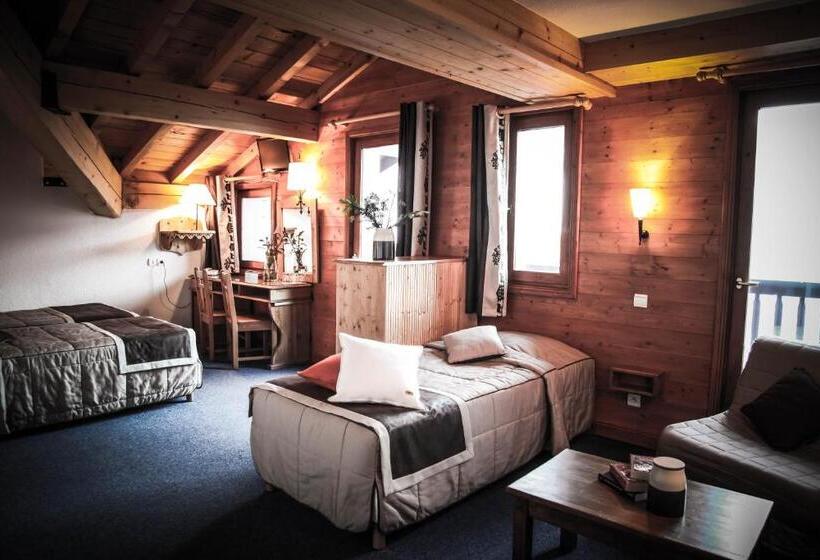 اتاق استاندارد چهار تخته, Hôtel Le Refuge