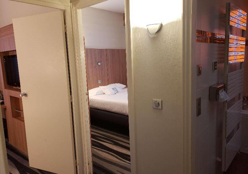 Номер Стандарт Трехместный, Kyriad Hotel Tours Centre