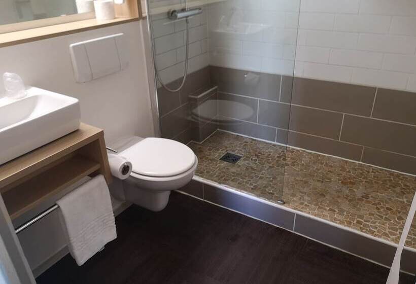 Номер Стандарт, Comfort Hotel Pithiviers