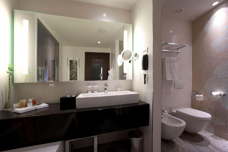 اتاق استاندارد یک نفره, Hôtel Parc Saint Séverin   Esprit De France