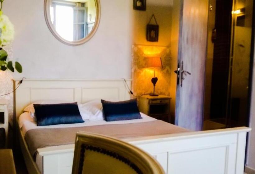 스탠다드 트리플 룸 테라스, Le Panoramic Boutique Hôtel