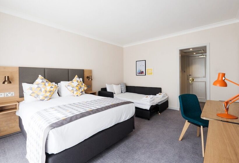 Номер Стандарт, Holiday Inn Farnborough, An Ihg