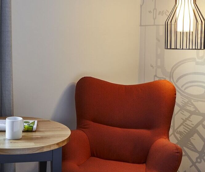 Номер Стандарт, Mercure Birmingham West