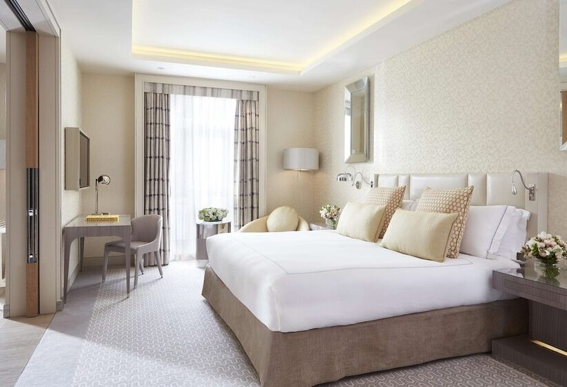 Suite, The Berkeley, Maybourne Hotel Collection