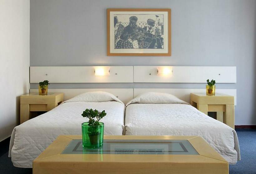 اتاق استاندارد سه نفره, Dorian Inn   Sure Hotel Collection By Best Western