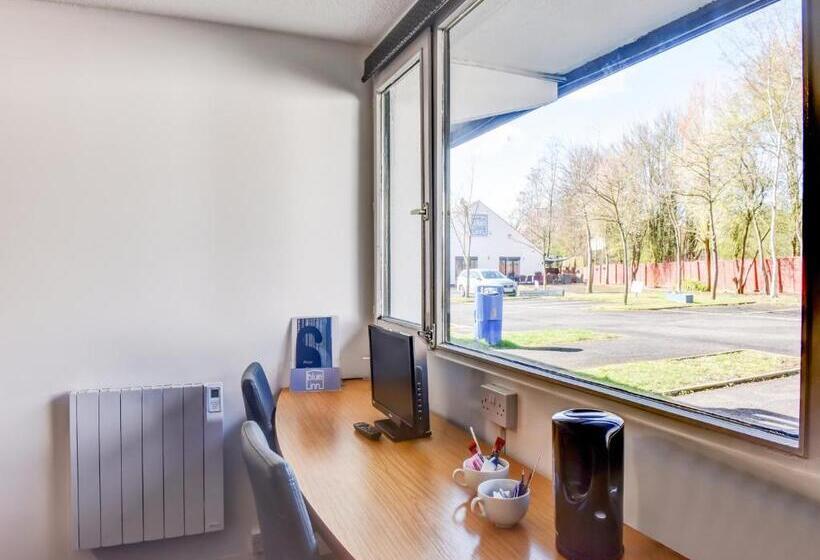 Номер Стандарт, The Hotel Rafiya, Redditch