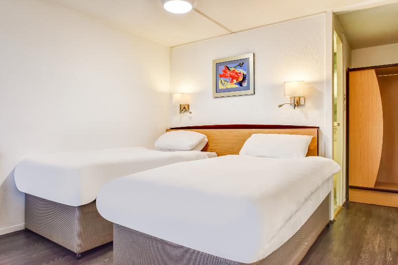 Номер Стандарт, The Hotel Rafiya, Redditch