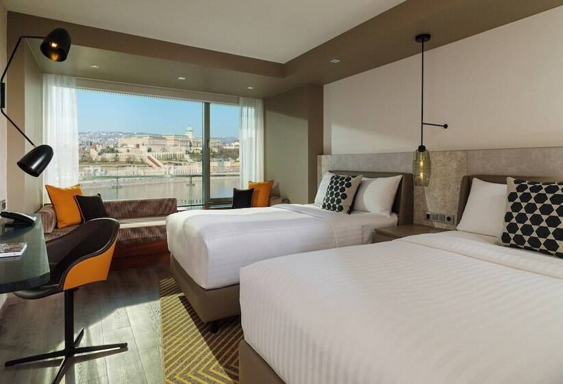 Номер Executive, Budapest Marriott