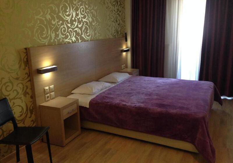 Номер Стандарт, Rotonda