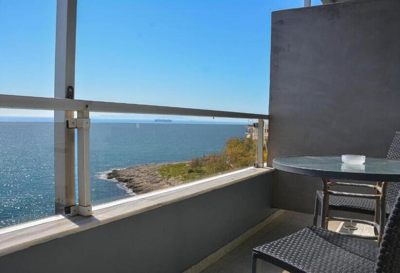 Junior Suite Deluxe Vue Mer, Scorpios Sea Side