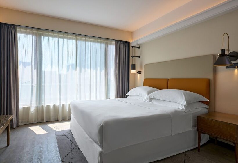 سوییت, Sheraton Hong Kong Hotel & Towers