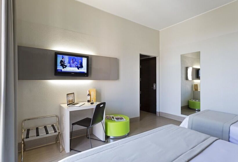 اتاق استاندارد سه نفره, B&b Hotel Firenze Novoli