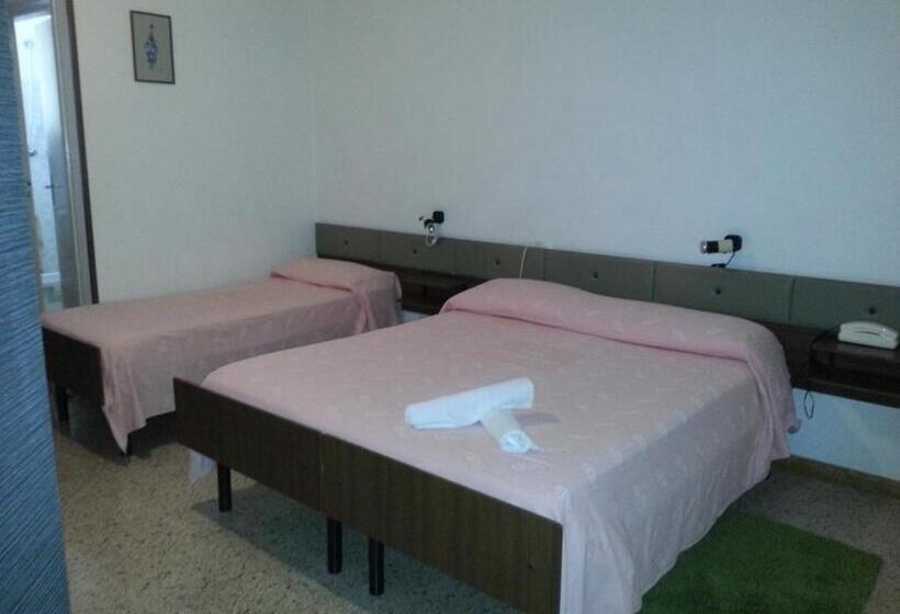 Triple Room Sea View, Gfh   Hotel Spiaggia D Oro
