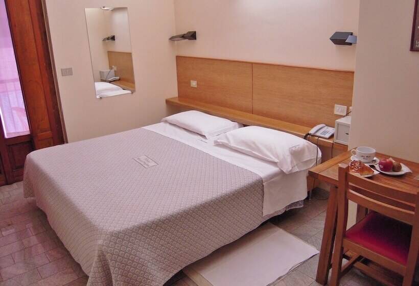 اتاق استاندارد, Albergo Bianchi Stazione