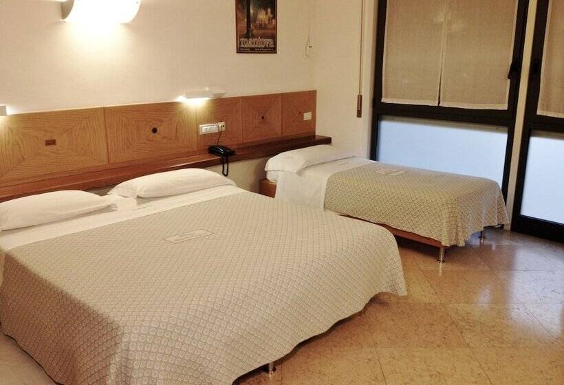 اتاق استاندارد سه نفره, Albergo Bianchi Stazione