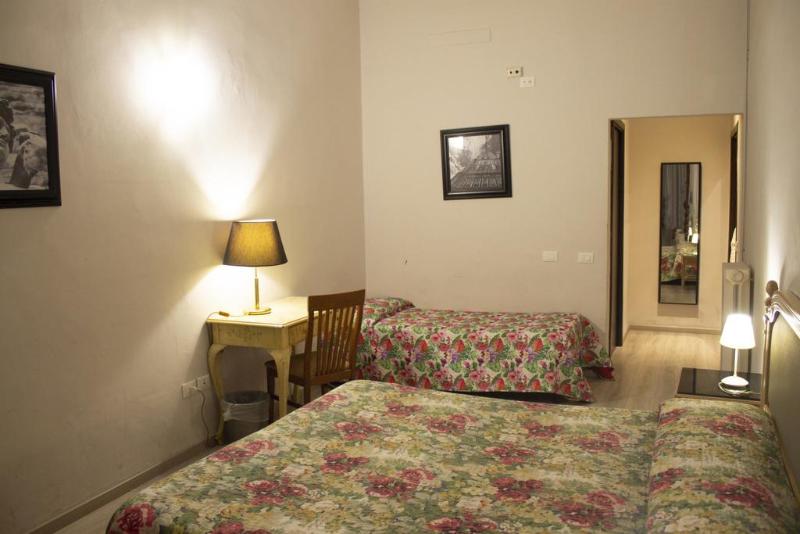 اتاق استاندارد سه نفره, Medici