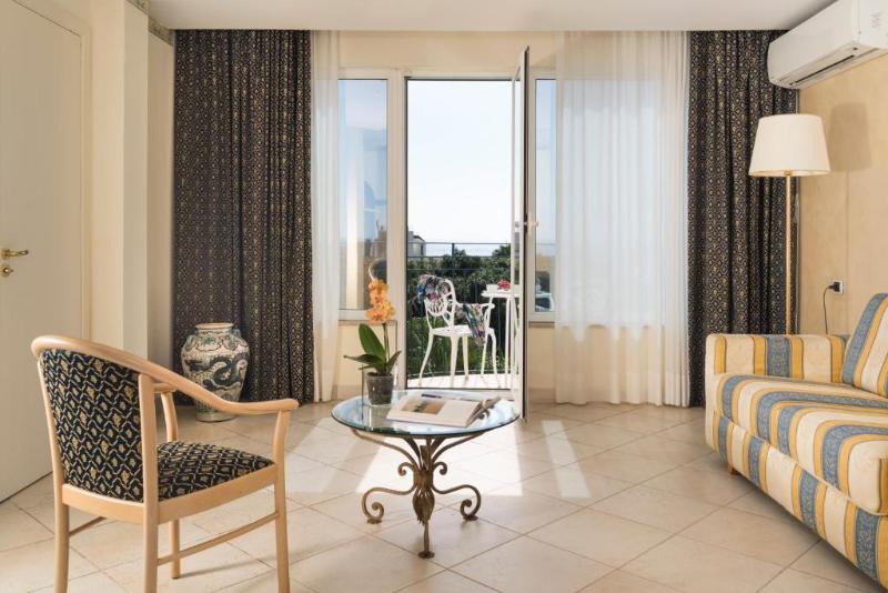 جناح مطلّ علي البحر, Sant Alphio Garden Hotel & Spa