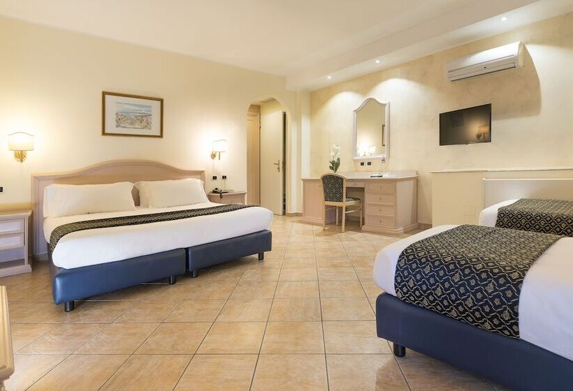 Четырехместный Номер Стандарт, Sant Alphio Garden Hotel & Spa