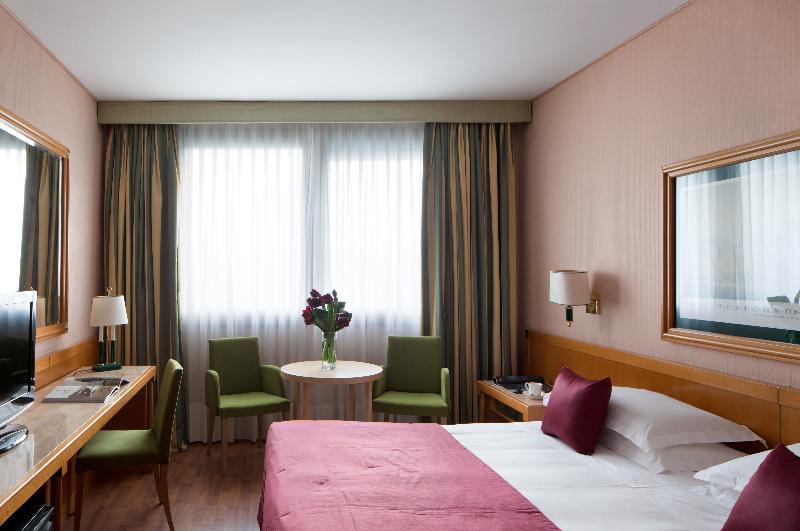 Cameră Triplă Standard, Starhotels President