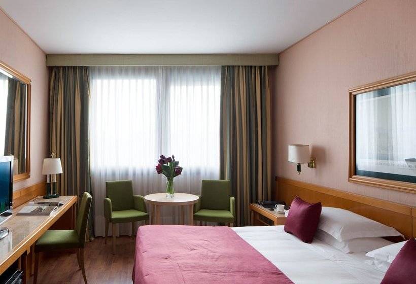 Cameră Triplă Standard, Starhotels President