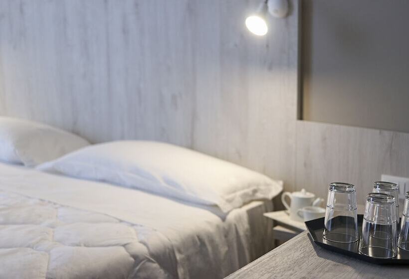 Трехместный Номер Классика, Terme Di Frasassi