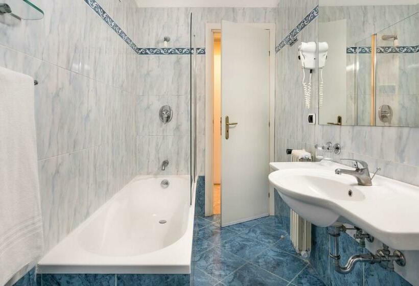 Четырехместный Номер Стандарт, Sant Alphio Garden Hotel & Spa