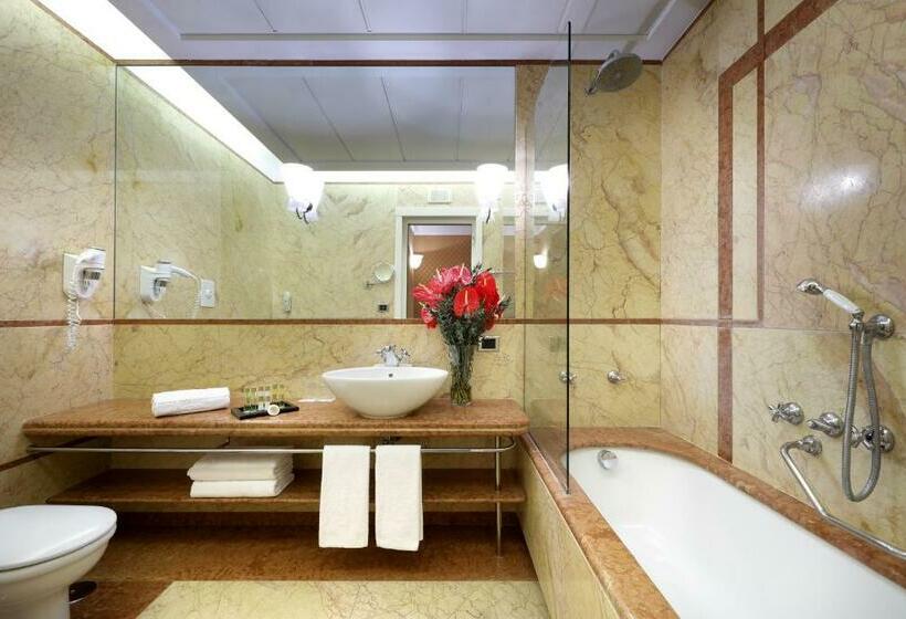 اتاق سوپریور, Eurostars Hotel Excelsior