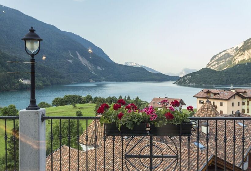غرفة قياسية مطلّة علي البحيرة, Ariston Lake View