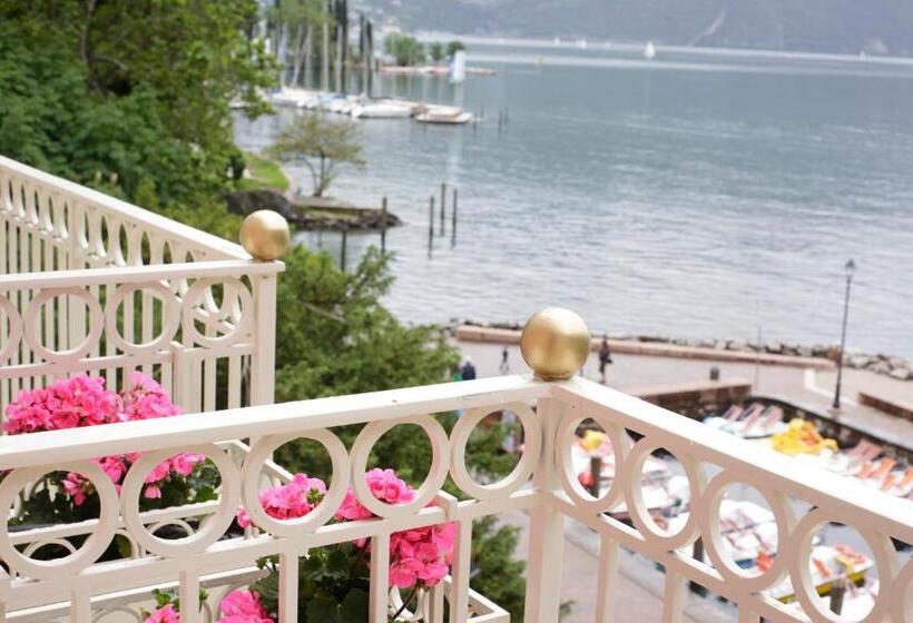 Comfort suite with balcony, Bellavista Lakefront Hotel & Apartments