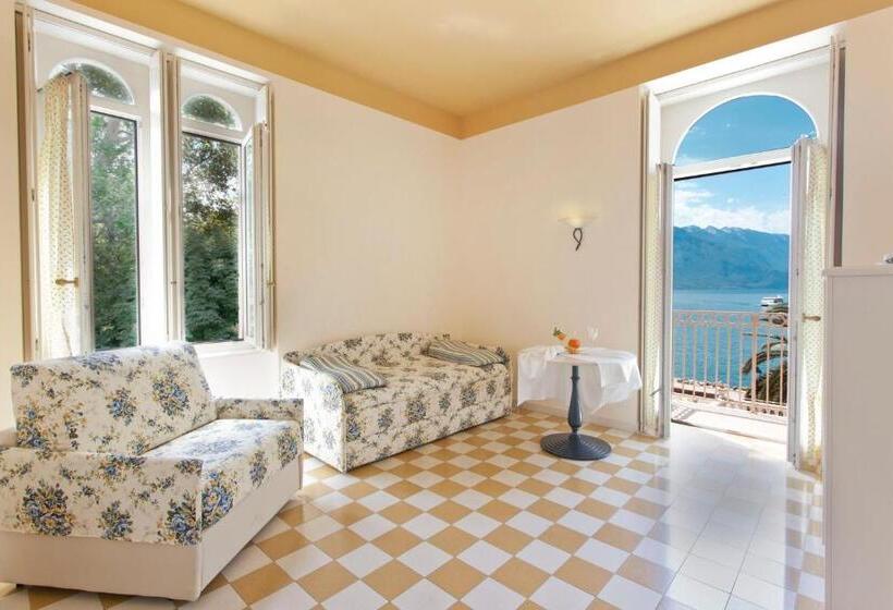Comfort suite with balcony, Bellavista Lakefront Hotel & Apartments