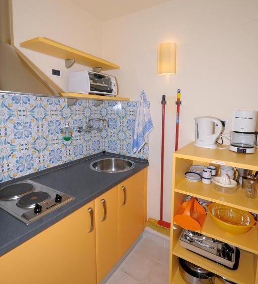 Classic studio with balcony, Bellavista Lakefront Hotel & Apartments