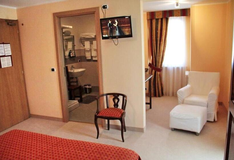 발코니가 있는 스위트, Albergo Miniere