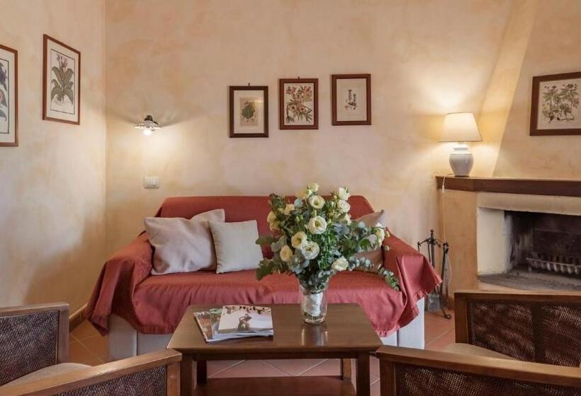 Люкс с Балконом, Antico Casale Di Scansano Resort
