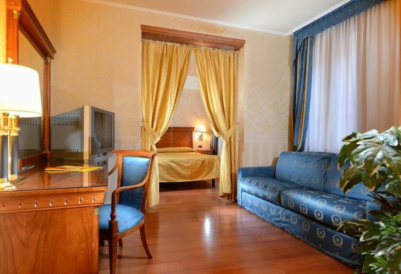 Triple Classic Room, Antico Panada