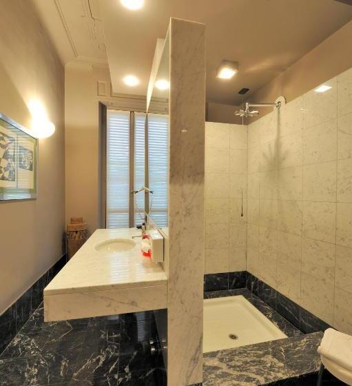 سوییت جونیور, Art Hotel Boston