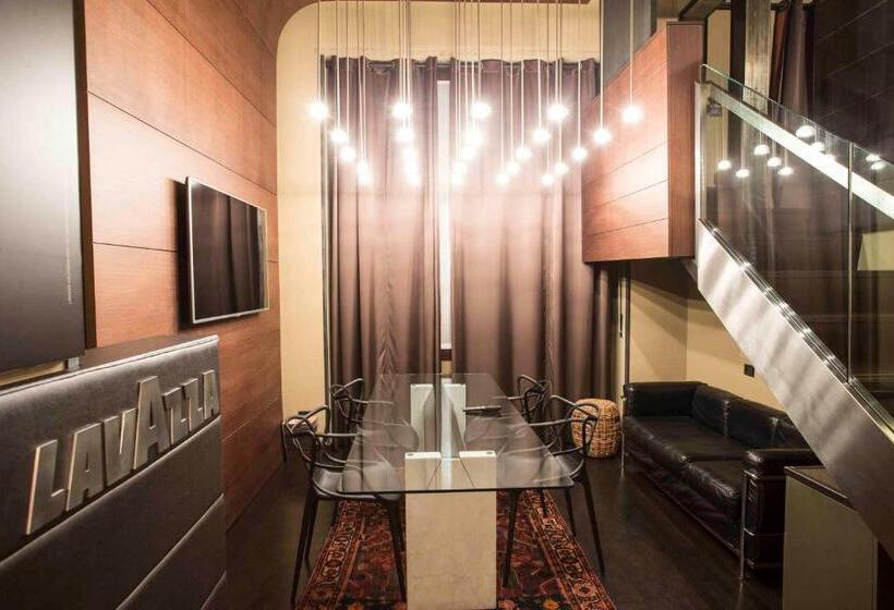 سوییت, Art Hotel Boston
