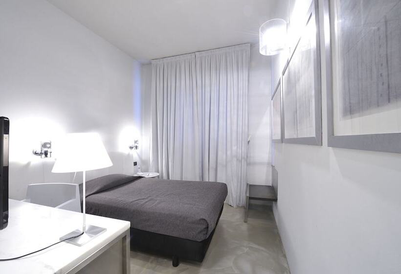 اتاق استاندارد, Art Hotel Boston