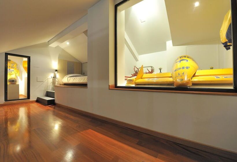 سوییت, Art Hotel Boston