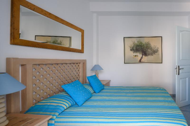 اتاق لوکس, Art Hotel Boston
