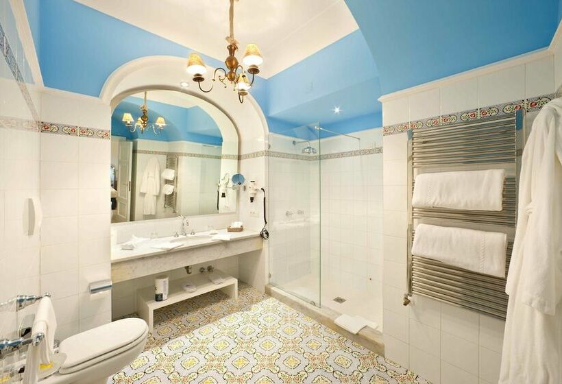 Chambre Supérieure Vue Mer avec Balcon, Bellevue Syrene